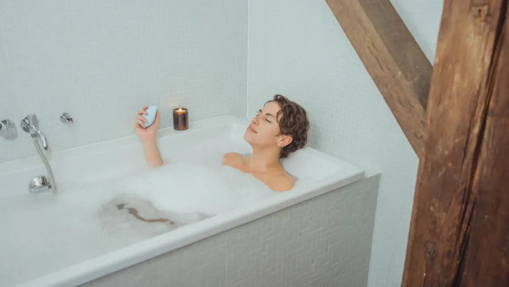 Is there a benefit of using biofeedback to guide your breathing? And can breathing in essential oils really lead to better relaxation? This is what science says.